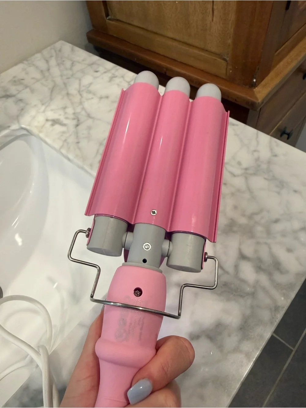 Pink Triple-Barrel Hair Waver